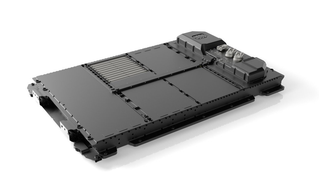 Pkw- und Formel-1-Ingenieure bündeln ihre Kräfte, um Festkörperbatterien in Straßentests zu erproben Passenger car and Formula 1 engineers team up as solid-state battery road tests begin