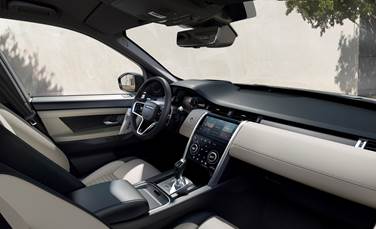 Carro com capô aberto

Descrição gerada automaticamente